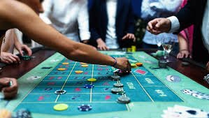 Pengguna mendapat solusi dan panduan dari sosrotogel melalui komunikasi email resmi